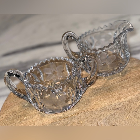 60’s Etched Pressed Glass Cream and Sugar Set - Picture 9 of 9